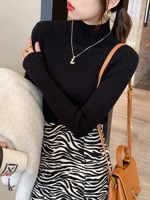 Chic Knitted Turtleneck Sweater